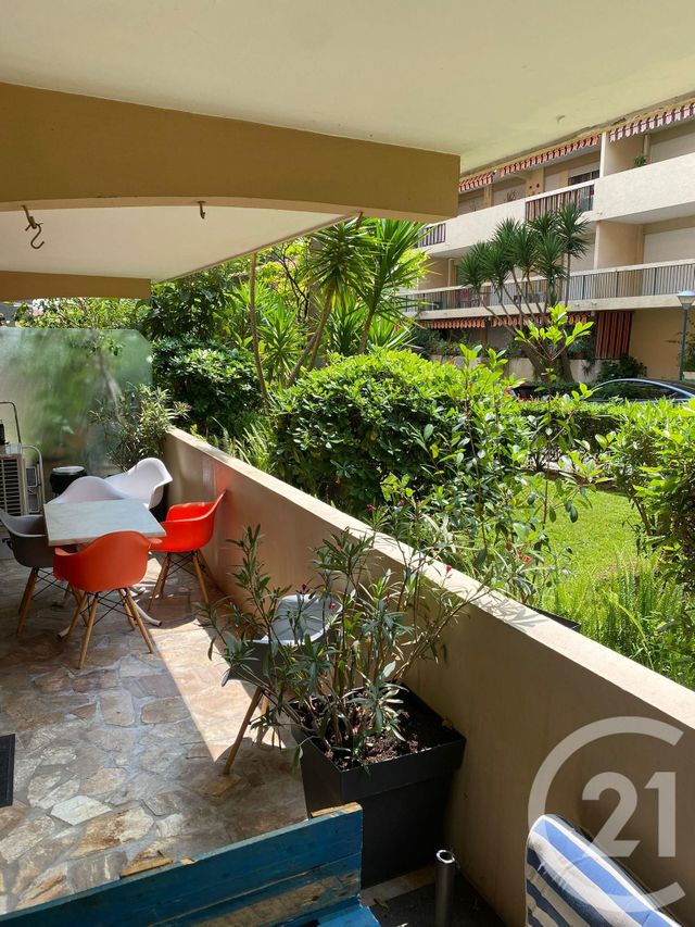 Appartement F2 &agrave; louer - 2 pi&egrave;ces - 49,74 m2 - Le Golfe Juan - 06 - PROVENCE-ALPES-COTE-D-AZUR