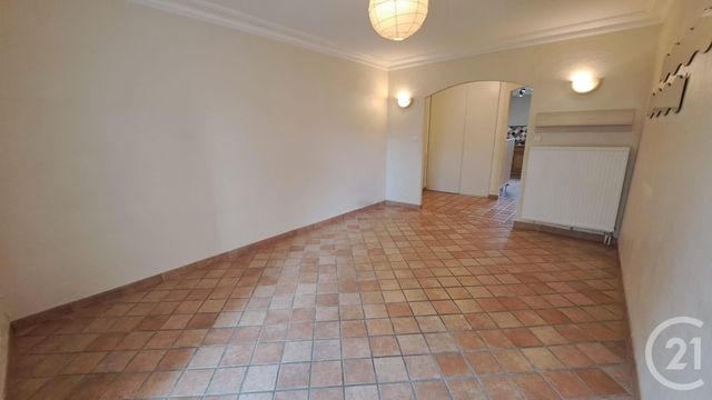 Appartement T3 &agrave; louer - 3 pi&egrave;ces - 63,29 m2 - Vallauris - 06 - PROVENCE-ALPES-COTE-D-AZUR