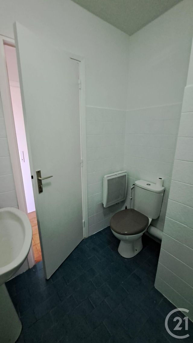 Appartement T1 &agrave; louer - 1 pi&egrave;ce - 33,03 m2 - Vallauris - 06 - PROVENCE-ALPES-COTE-D-AZUR