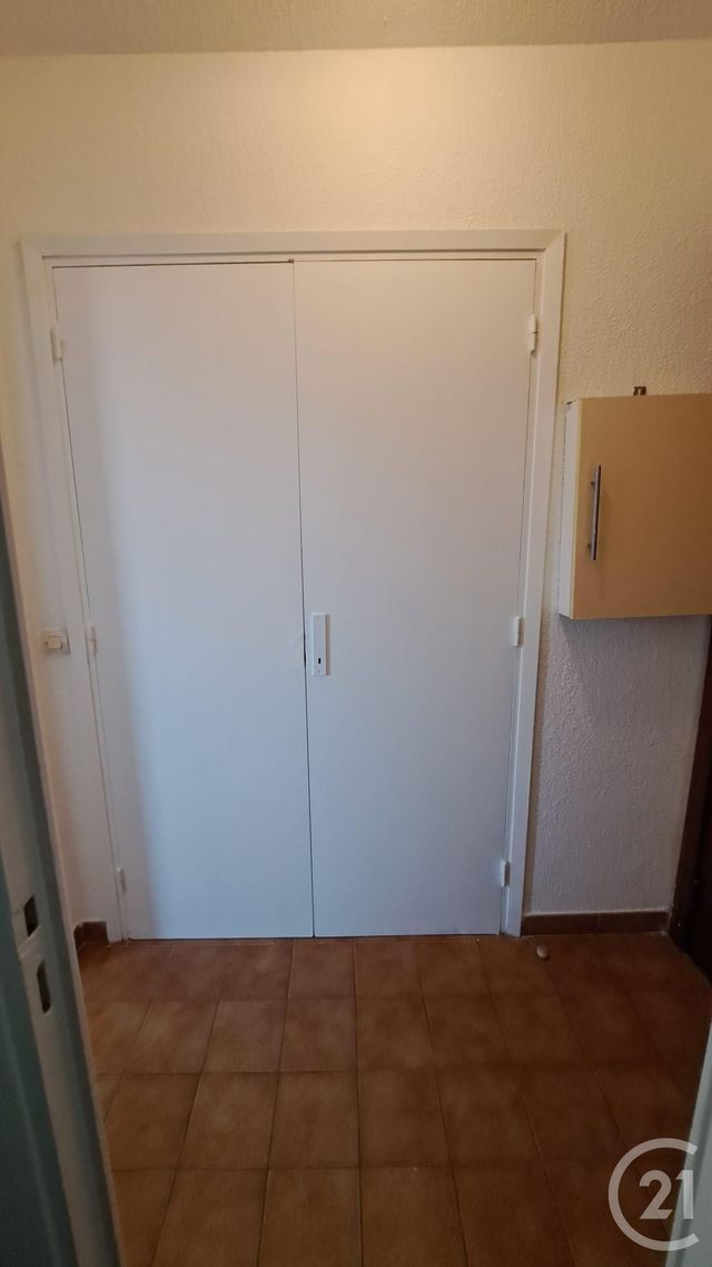 Appartement T1 &agrave; louer - 1 pi&egrave;ce - 33,03 m2 - Vallauris - 06 - PROVENCE-ALPES-COTE-D-AZUR