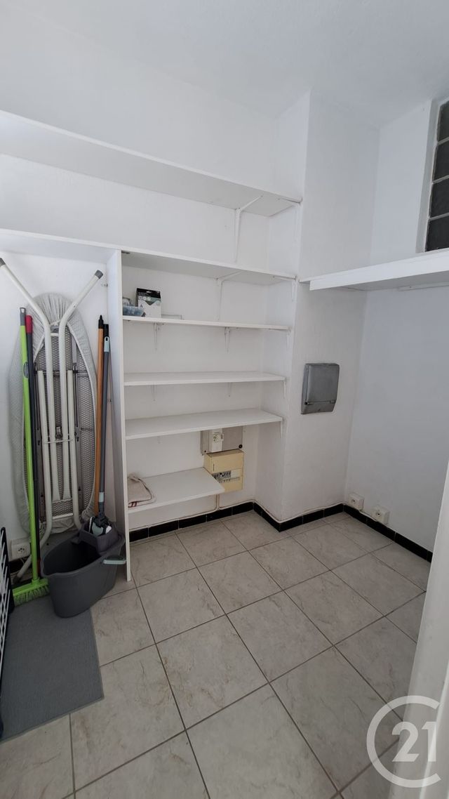 Appartement T2 &agrave; louer - 2 pi&egrave;ces - 56,23 m2 - Antibes - 06 - PROVENCE-ALPES-COTE-D-AZUR