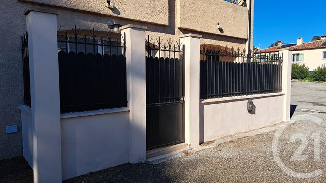 Appartement T3 &agrave; louer - 3 pi&egrave;ces - 63,32 m2 - Mandelieu La Napoule - 06 - PROVENCE-ALPES-COTE-D-AZUR