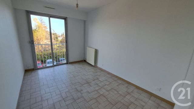 Appartement T3 &agrave; louer - 3 pi&egrave;ces - 56,50 m2 - Antibes - 06 - PROVENCE-ALPES-COTE-D-AZUR