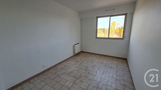 Appartement T3 &agrave; louer - 3 pi&egrave;ces - 56,50 m2 - Antibes - 06 - PROVENCE-ALPES-COTE-D-AZUR
