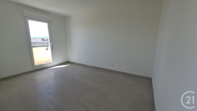 Appartement T2 &agrave; louer - 2 pi&egrave;ces - 39,11 m2 - St Laurent Du Var - 06 - PROVENCE-ALPES-COTE-D-AZUR