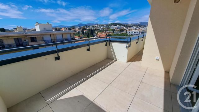 Appartement T2 &agrave; louer - 2 pi&egrave;ces - 39,11 m2 - St Laurent Du Var - 06 - PROVENCE-ALPES-COTE-D-AZUR