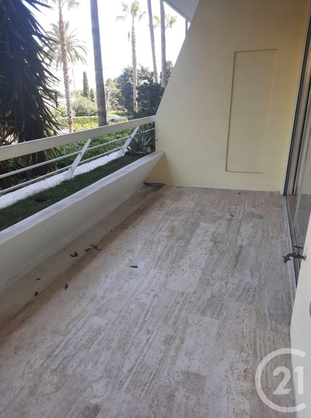 Appartement Studio &agrave; louer - 1 pi&egrave;ce - 29,13 m2 - Cannes - 06 - PROVENCE-ALPES-COTE-D-AZUR