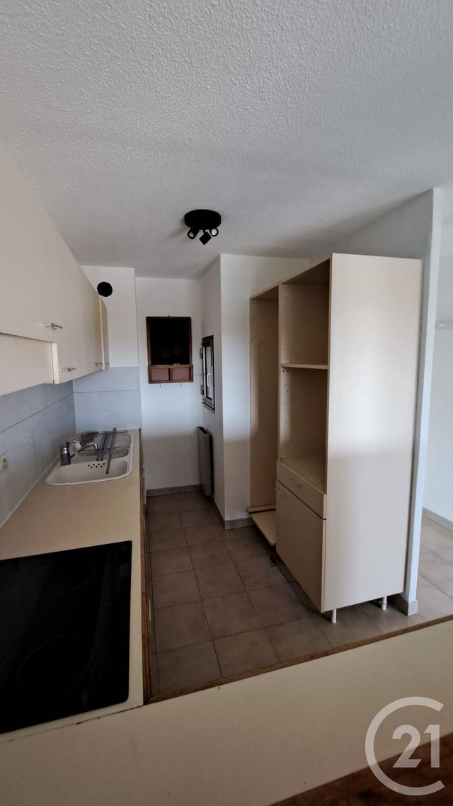 Appartement T2 &agrave; louer - 2 pi&egrave;ces - 50,42 m2 - Antibes - 06 - PROVENCE-ALPES-COTE-D-AZUR