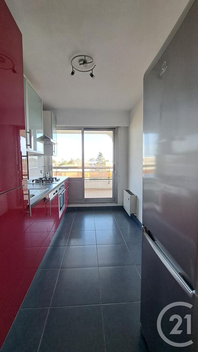 Appartement T2 &agrave; louer - 2 pi&egrave;ces - 45,27 m2 - Antibes - 06 - PROVENCE-ALPES-COTE-D-AZUR