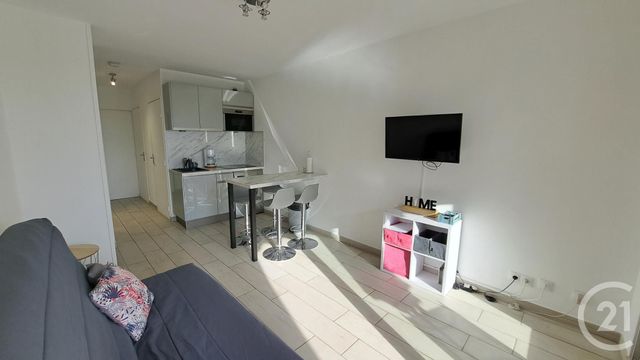 Appartement T2 &agrave; louer - 2 pi&egrave;ces - 25,93 m2 - Antibes - 06 - PROVENCE-ALPES-COTE-D-AZUR
