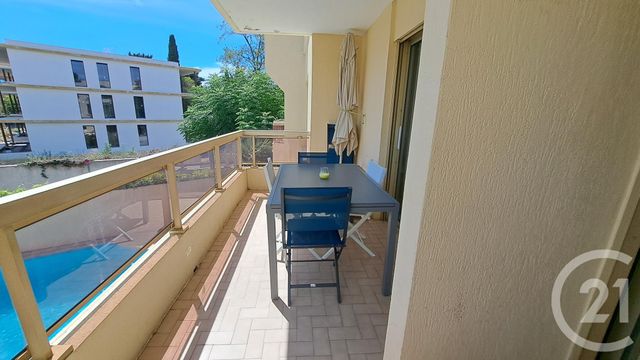 Appartement T3 &agrave; louer - 3 pi&egrave;ces - 69,87 m2 - Le Golfe Juan - 06 - PROVENCE-ALPES-COTE-D-AZUR