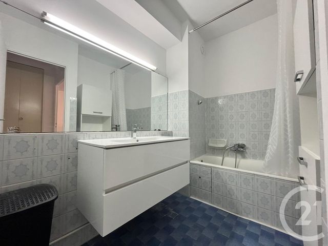 Appartement F1 &agrave; louer - 1 pi&egrave;ce - 44,04 m2 - Juan Les Pins - 06 - PROVENCE-ALPES-COTE-D-AZUR