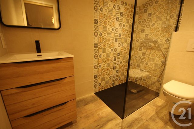 Appartement T3 &agrave; louer - 3 pi&egrave;ces - 62,43 m2 - Vallauris - 06 - PROVENCE-ALPES-COTE-D-AZUR