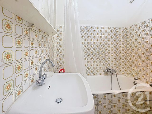 Appartement F1 &agrave; vendre - 1 pi&egrave;ce - 30 m2 - Antibes - 06 - PROVENCE-ALPES-COTE-D-AZUR