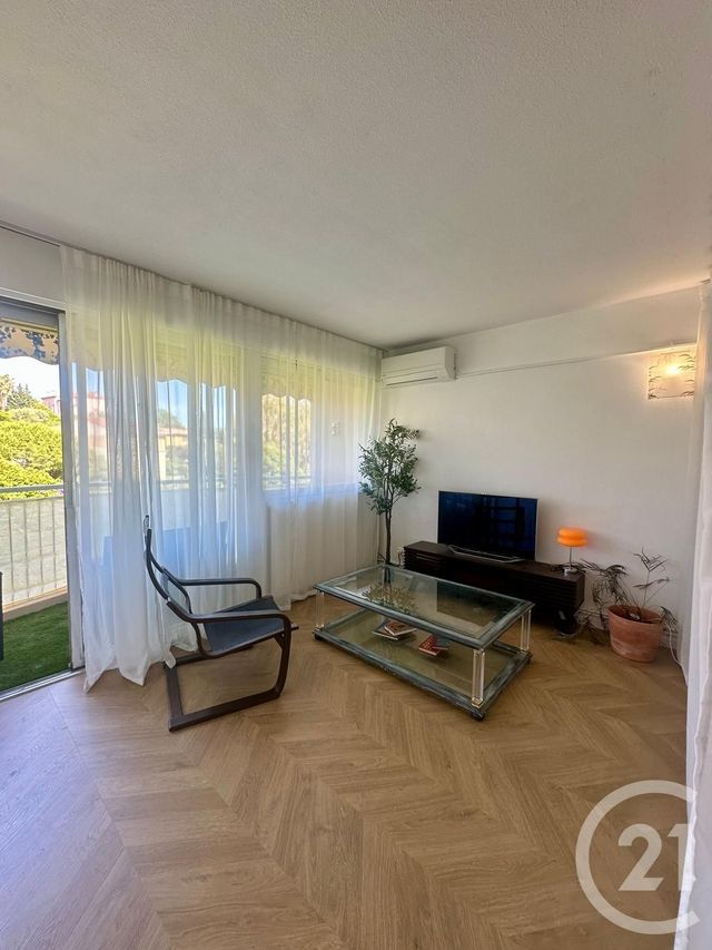 Appartement Studio à louer CANNES