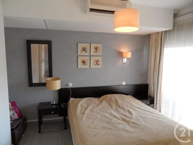 Appartement T2 &agrave; louer - 2 pi&egrave;ces - 31,60 m2 - Juan Les Pins - 06 - PROVENCE-ALPES-COTE-D-AZUR