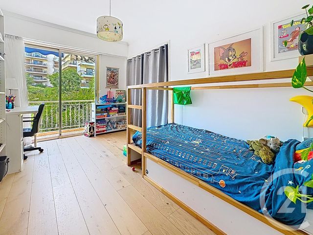Appartement F4 &agrave; vendre - 4 pi&egrave;ces - 88,85 m2 - Antibes - 06 - PROVENCE-ALPES-COTE-D-AZUR