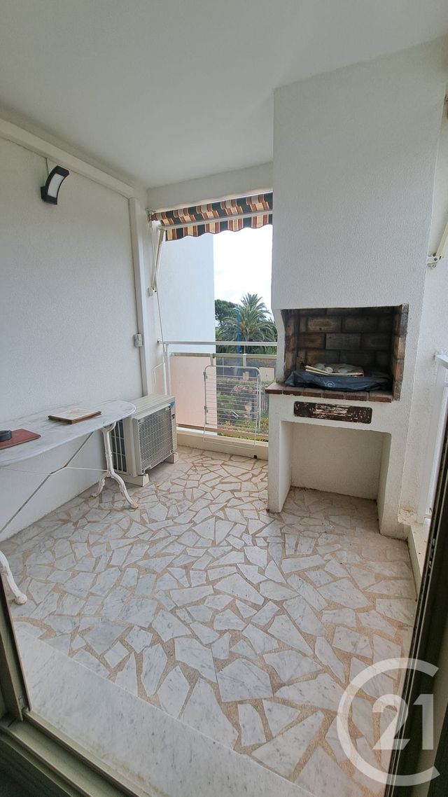 Appartement Studio Cabine &agrave; louer - 1 pi&egrave;ce - 28 m2 - Villeneuve Loubet - 06 - PROVENCE-ALPES-COTE-D-AZUR