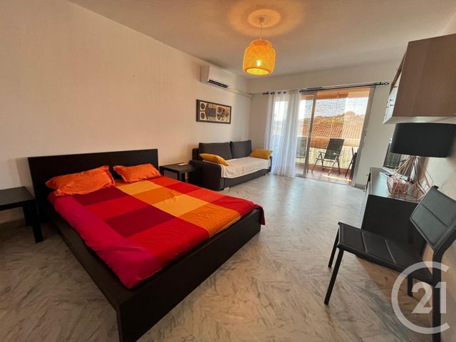 Appartement F1 &agrave; louer - 1 pi&egrave;ce - 29,83 m2 - Vallauris - 06 - PROVENCE-ALPES-COTE-D-AZUR