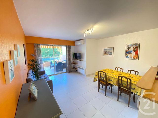 Appartement T3 &agrave; louer - 3 pi&egrave;ces - 58,17 m2 - Antibes - 06 - PROVENCE-ALPES-COTE-D-AZUR