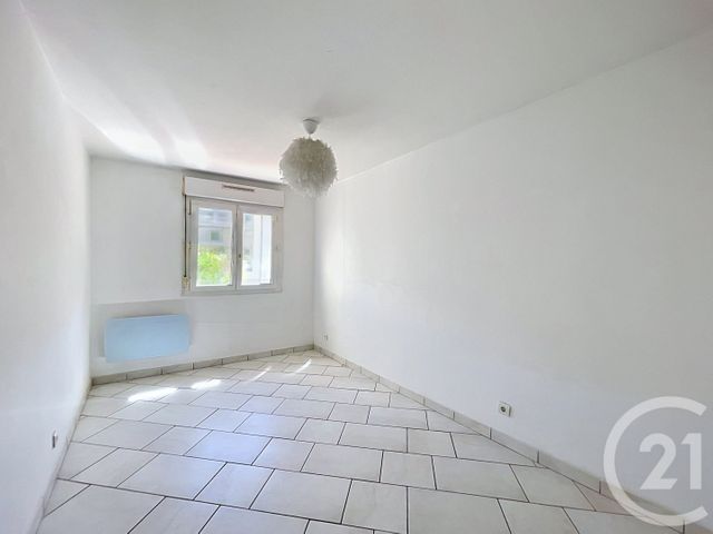Appartement F4 &agrave; vendre - 4 pi&egrave;ces - 81,87 m2 - Antibes - 06 - PROVENCE-ALPES-COTE-D-AZUR