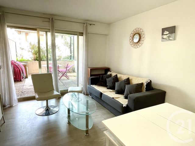 Appartement Studio à louer JUAN LES PINS