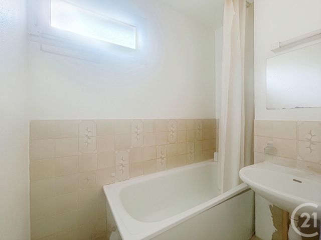 Appartement F1 &agrave; vendre - 1 pi&egrave;ce - 24,21 m2 - Antibes - 06 - PROVENCE-ALPES-COTE-D-AZUR