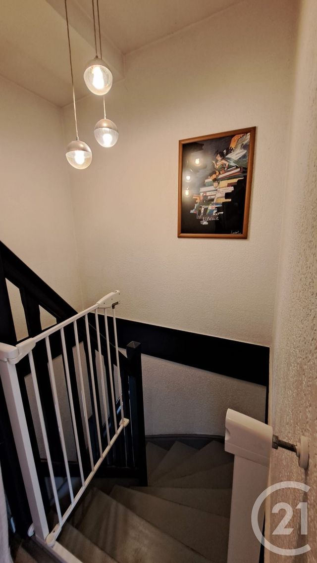 Appartement F4 &agrave; louer - 4 pi&egrave;ces - 73,43 m2 - Antibes - 06 - PROVENCE-ALPES-COTE-D-AZUR