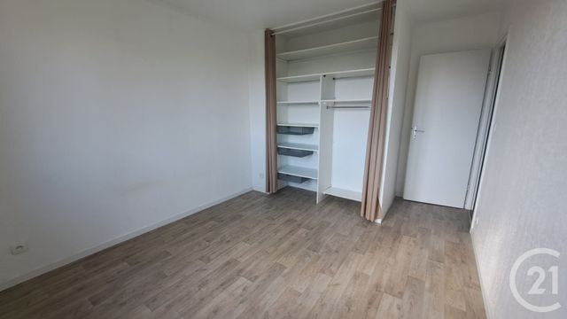 Appartement F4 &agrave; louer - 4 pi&egrave;ces - 73,43 m2 - Antibes - 06 - PROVENCE-ALPES-COTE-D-AZUR