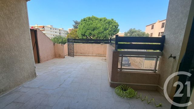 Appartement F4 &agrave; louer - 4 pi&egrave;ces - 73,43 m2 - Antibes - 06 - PROVENCE-ALPES-COTE-D-AZUR