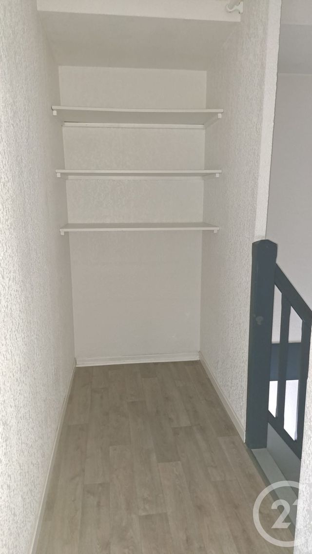 Appartement F4 &agrave; louer - 4 pi&egrave;ces - 73,43 m2 - Antibes - 06 - PROVENCE-ALPES-COTE-D-AZUR