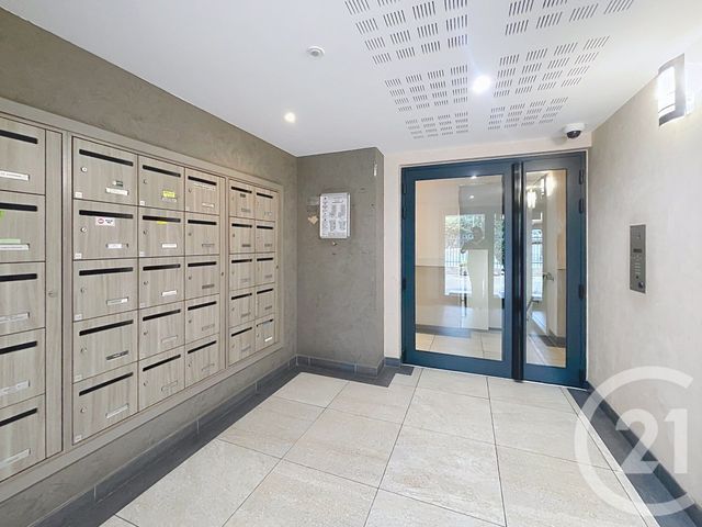 Appartement F2 &agrave; vendre - 2 pi&egrave;ces - 39 m2 - Vallauris - 06 - PROVENCE-ALPES-COTE-D-AZUR