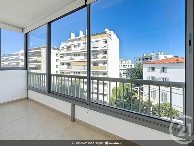 Appartement F4 &agrave; vendre - 4 pi&egrave;ces - 72,09 m2 - Antibes - 06 - PROVENCE-ALPES-COTE-D-AZUR