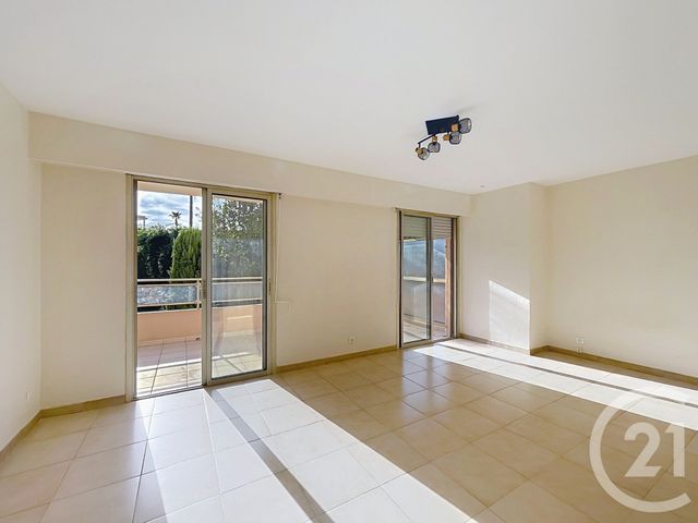 Appartement F1 &agrave; vendre - 1 pi&egrave;ce - 30,20 m2 - Antibes - 06 - PROVENCE-ALPES-COTE-D-AZUR