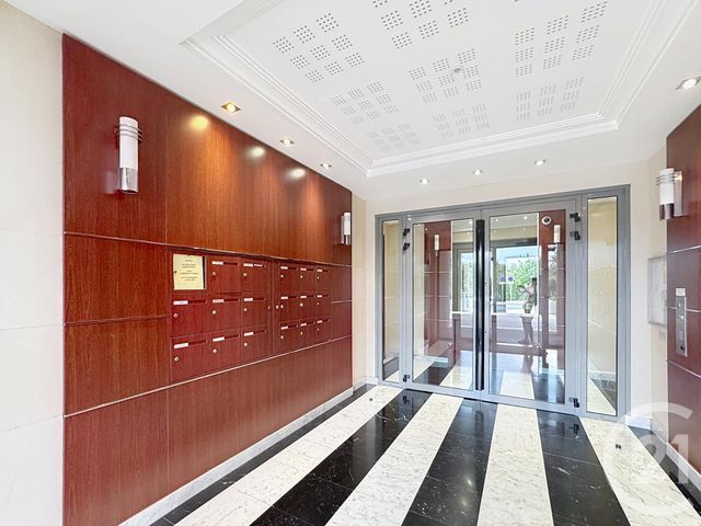 Appartement F2 &agrave; vendre - 2 pi&egrave;ces - 41 m2 - Antibes - 06 - PROVENCE-ALPES-COTE-D-AZUR
