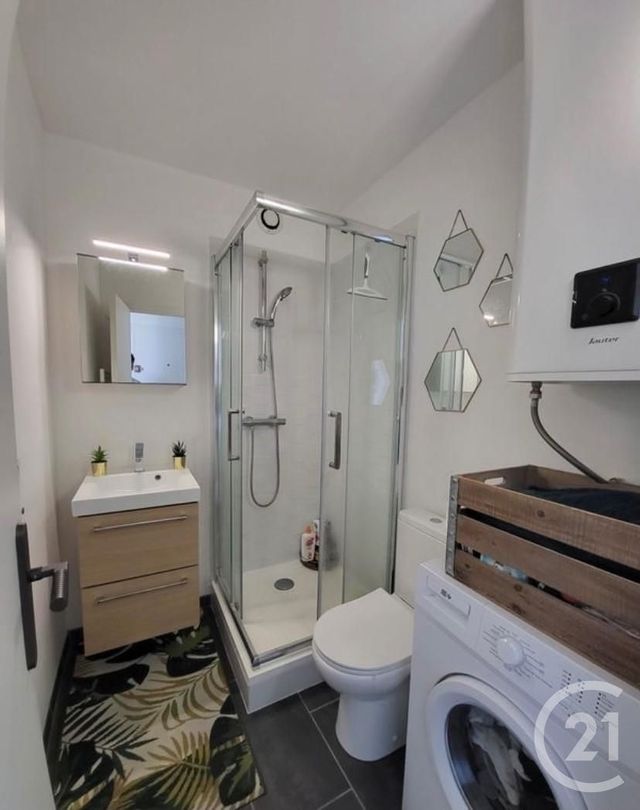 Appartement Studio &agrave; louer - 1 pi&egrave;ce - 21 m2 - Antibes - 06 - PROVENCE-ALPES-COTE-D-AZUR