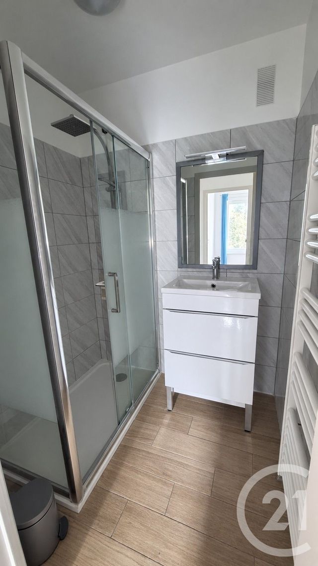 Appartement T3 &agrave; louer - 3 pi&egrave;ces - 54,60 m2 - Juan Les Pins - 06 - PROVENCE-ALPES-COTE-D-AZUR