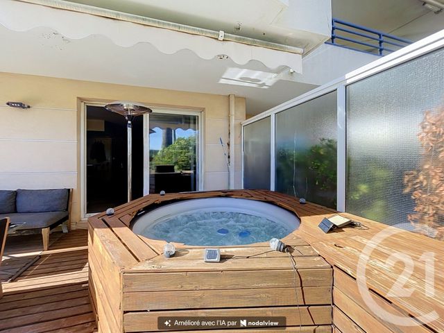 Appartement &agrave; vendre - 2 pi&egrave;ces - 70 m2 - Antibes - 06 - PROVENCE-ALPES-COTE-D-AZUR