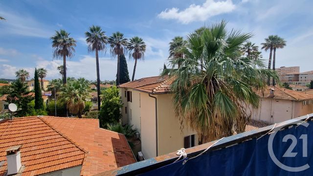 Appartement F3 à vendre - 3 pièces - 52,67 m2 - Le Golfe Juan - 06 - PROVENCE-ALPES-COTE-D-AZUR